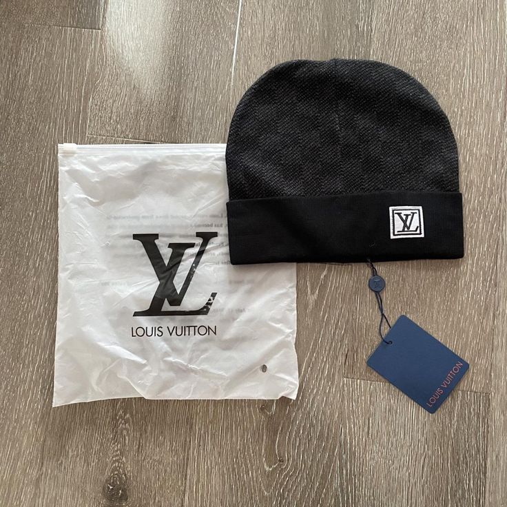 Bonnets Lou!s Vui!ttons